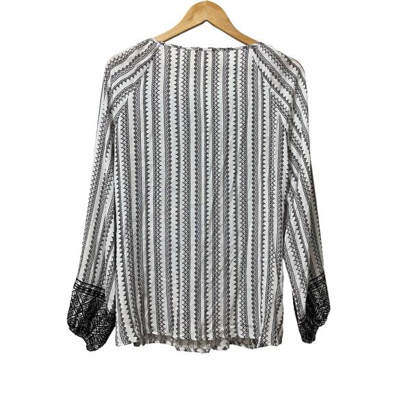 Savanna Jane Floral Embroidered Peasant Blouse Top Size M Black Boho Western - Picture 5 of 7